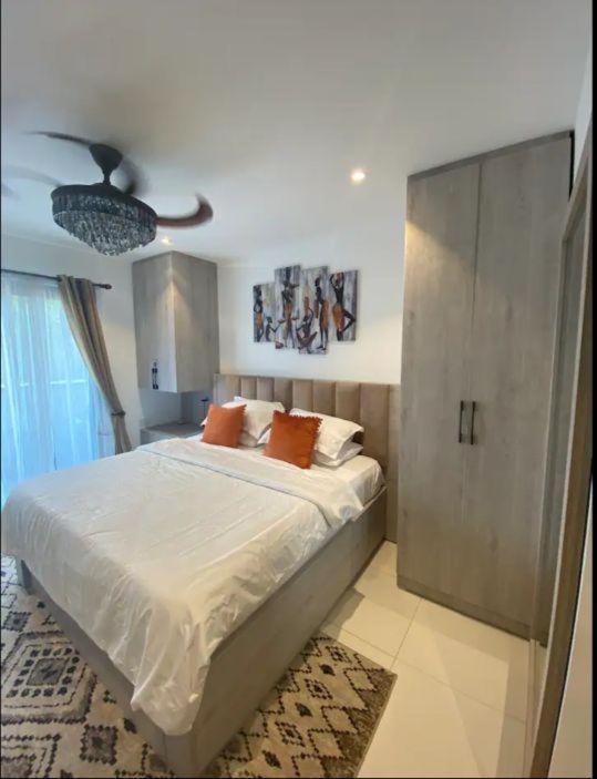 The Lennox Suites By Cozy Accra Esterno foto