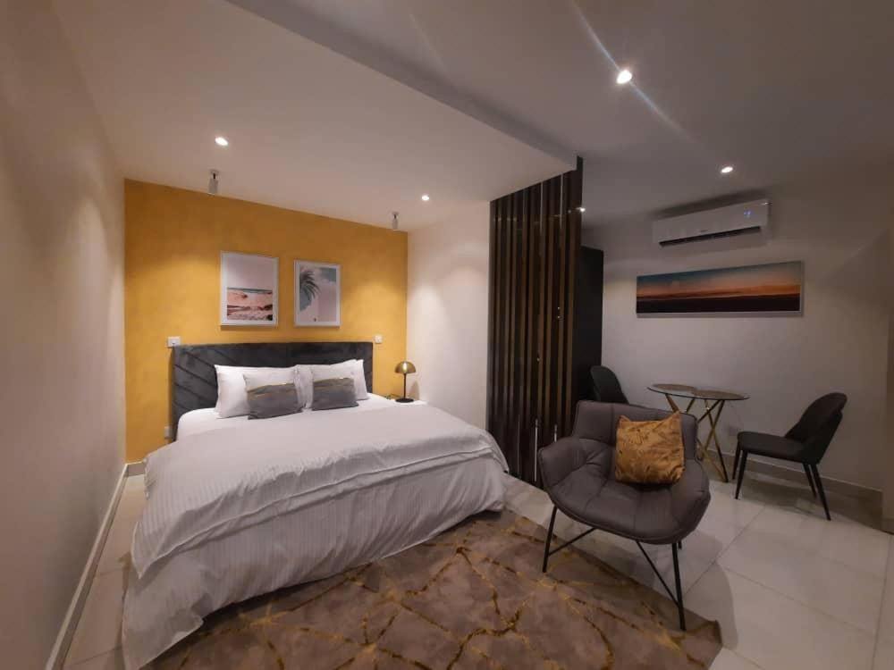 The Lennox Suites By Cozy Accra Esterno foto