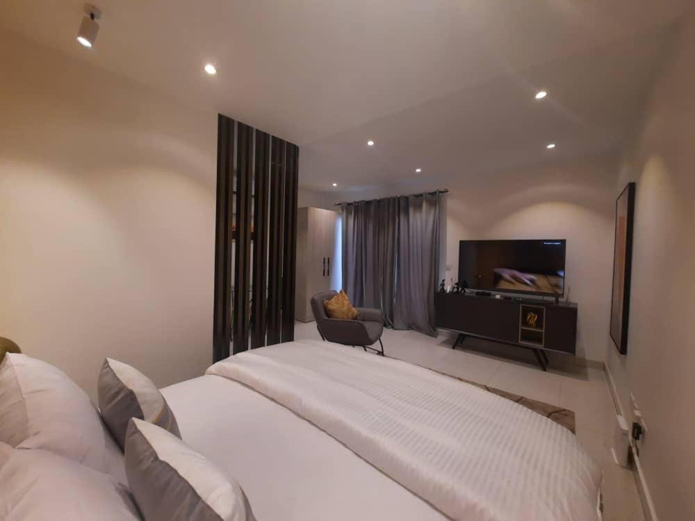 The Lennox Suites By Cozy Accra Esterno foto