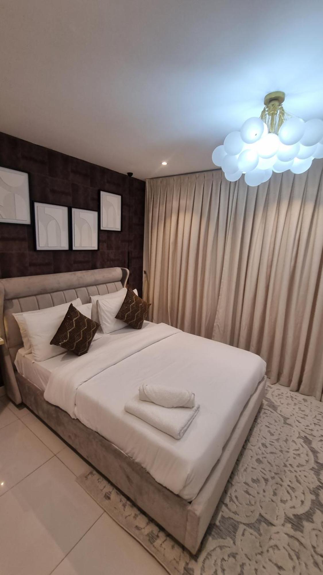 The Lennox Suites By Cozy Accra Esterno foto