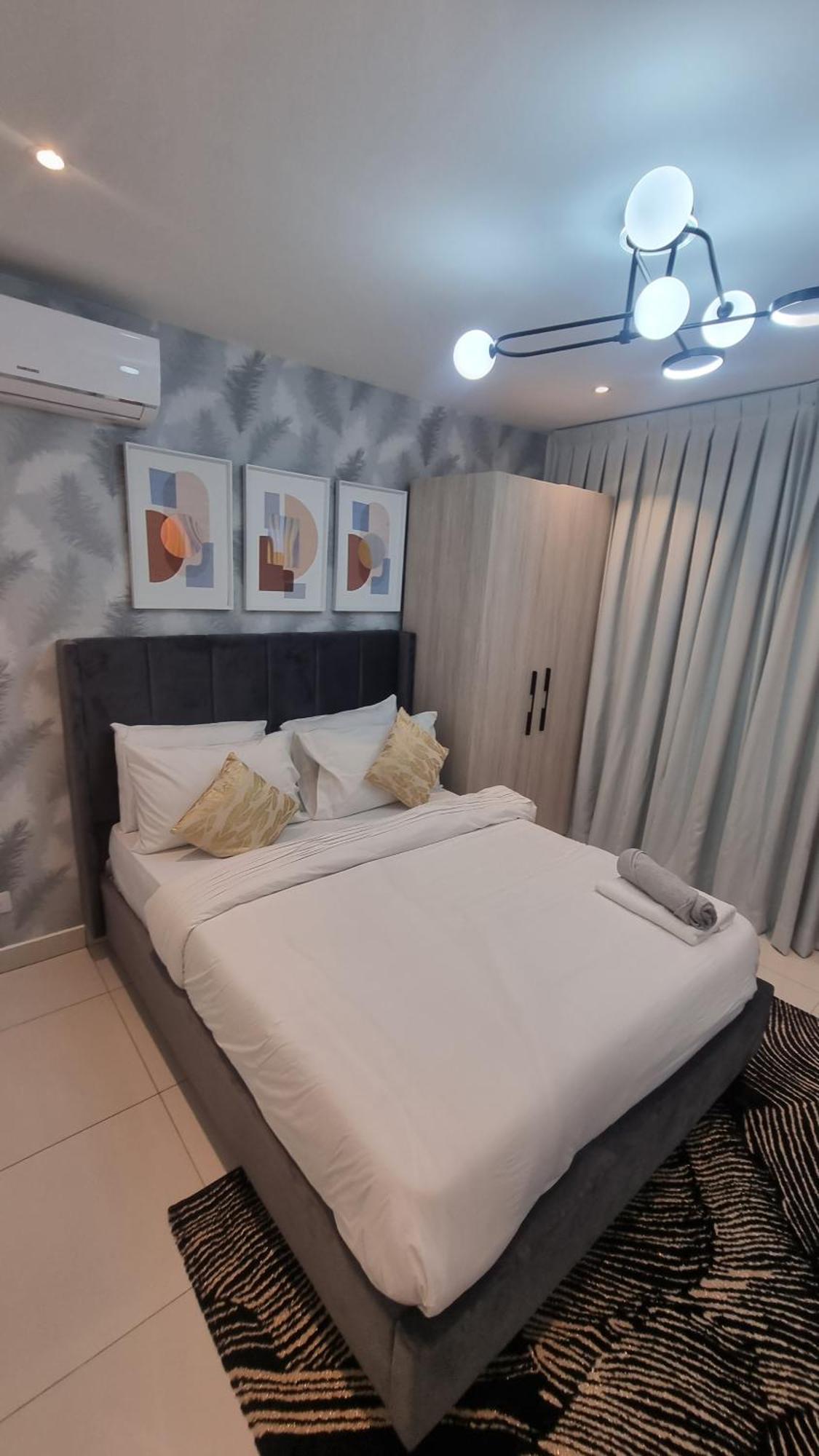 The Lennox Suites By Cozy Accra Esterno foto